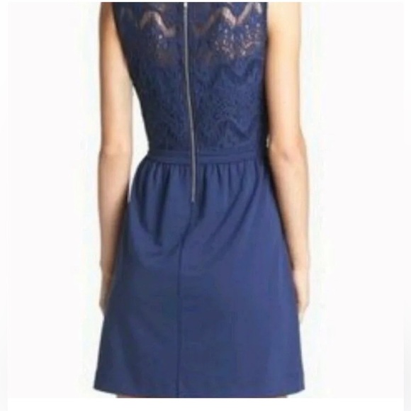 Lilly Pulitzer Rhea Navy Crochet Fit And Flare Sleeveless Dress small - Picture 2 of 5